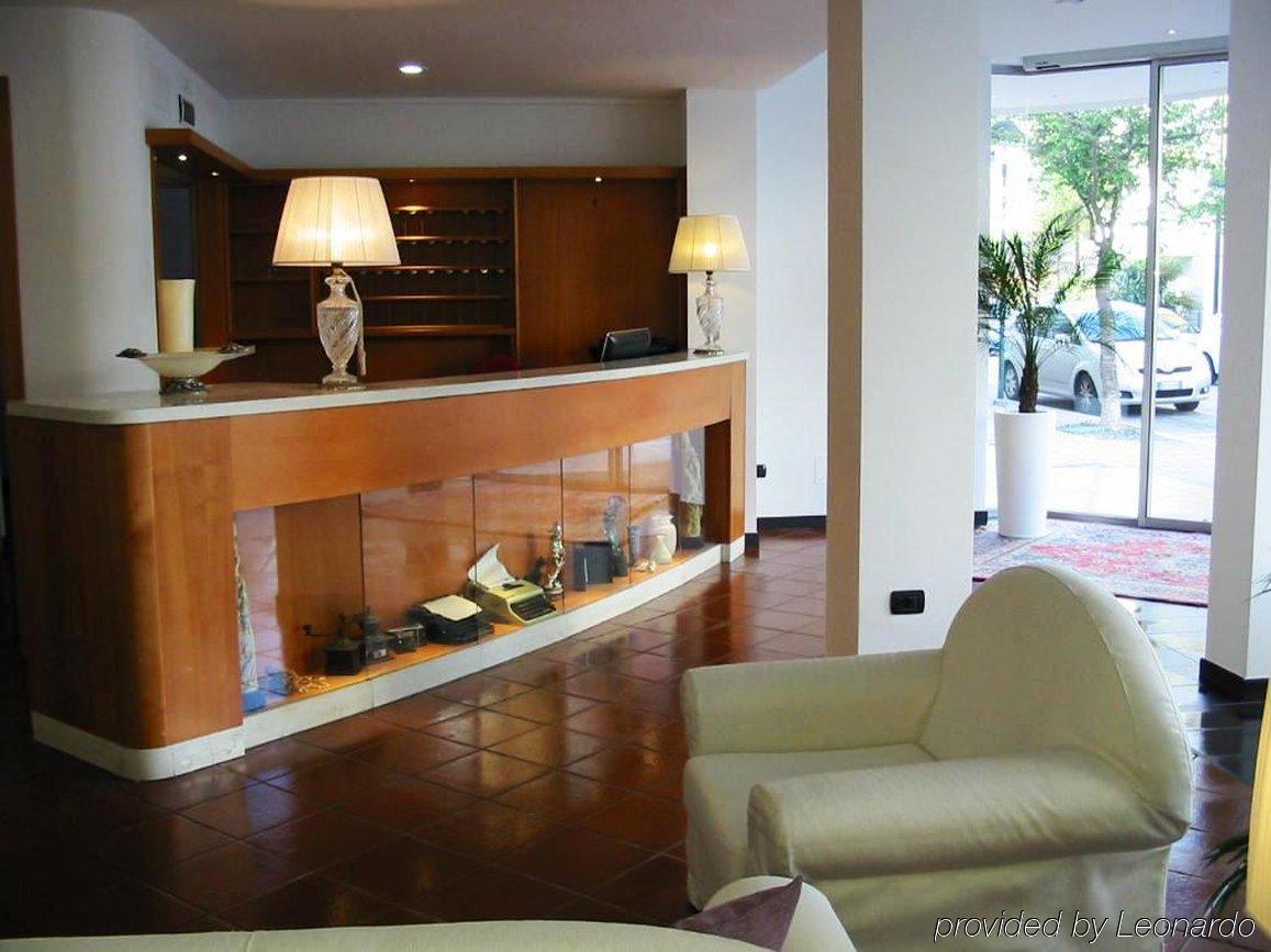 Rossini Hotel 4*